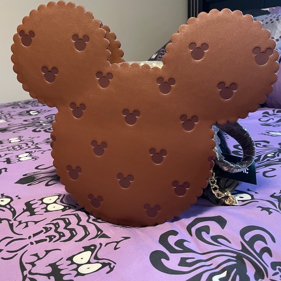 Loungefly Disney Mickey Ice Cream Bag - Picture 5 of 5